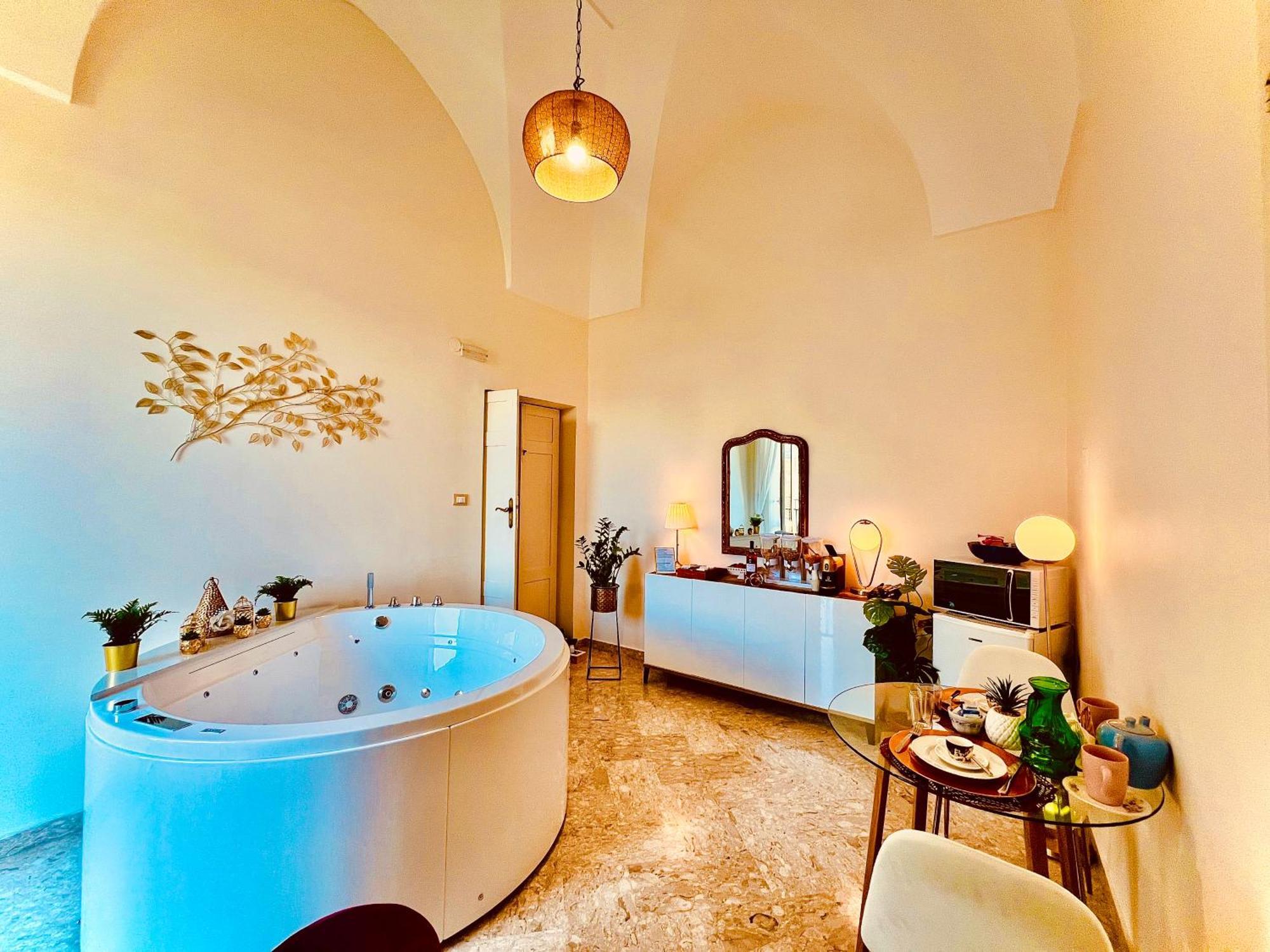 Suite La Terrazza Di Don Peppino Ostuni Exterior foto